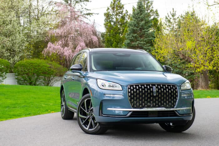 2023 Lincoln Corsair Grand Touring front view