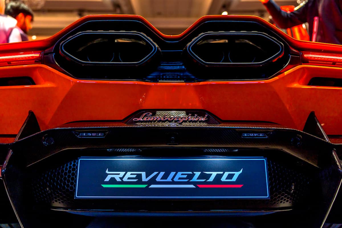 Revuelto Up Close Bold Hybrid Vision