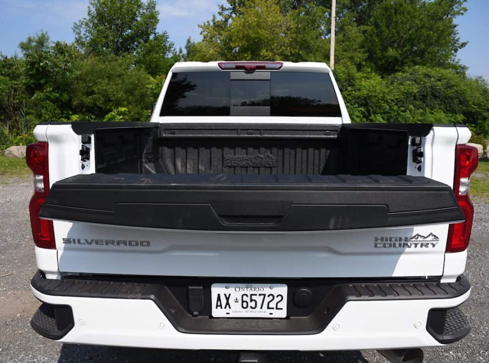 2024-Chevrolet-Silverado-HD-27