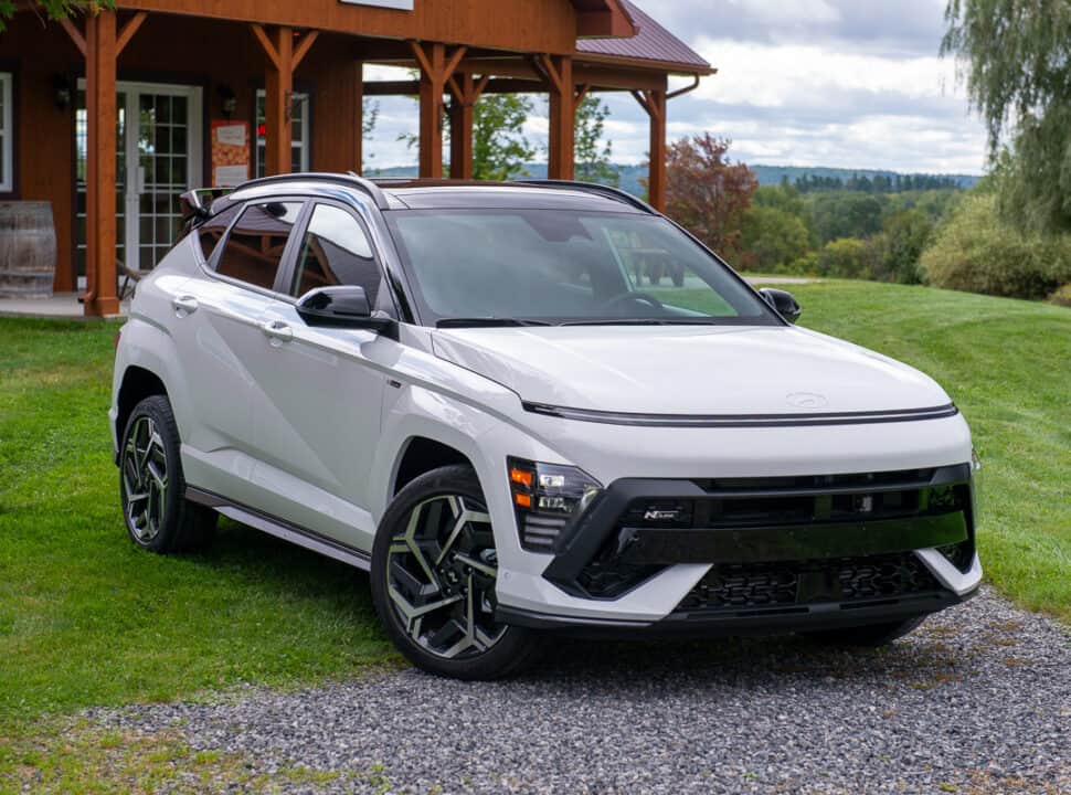 2024 Hyundai Kona N-Line white model front view parked outside in Quebec