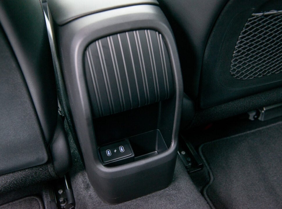 2024 Hyundai Kona N-Line interior rear USB C ports