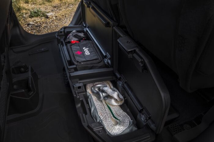 2024 Jeep Gladiator interior storage