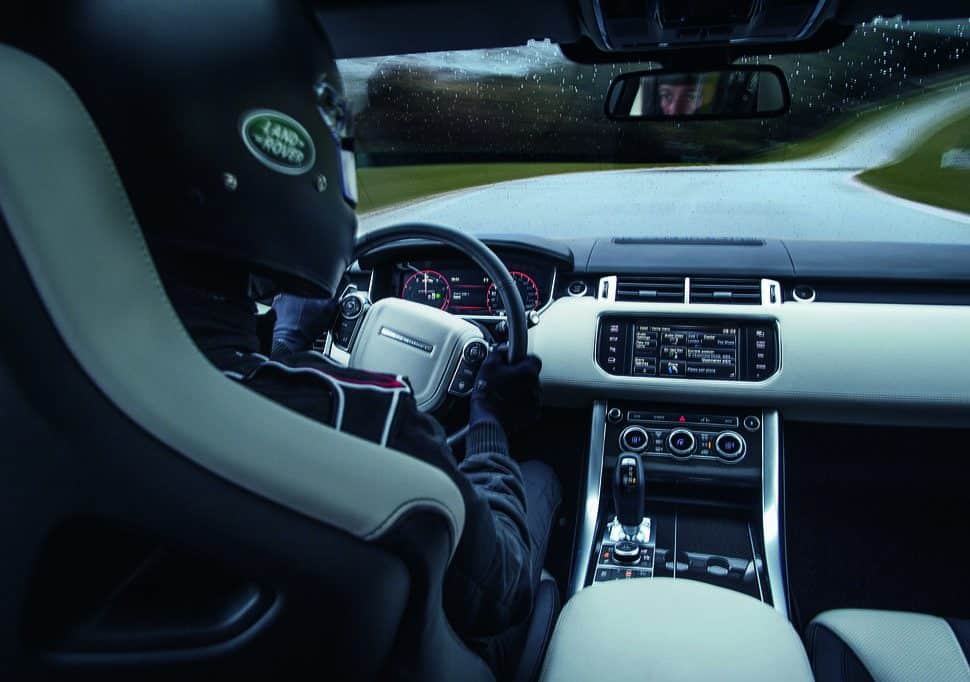 2015 range rover Sport SVR interior front