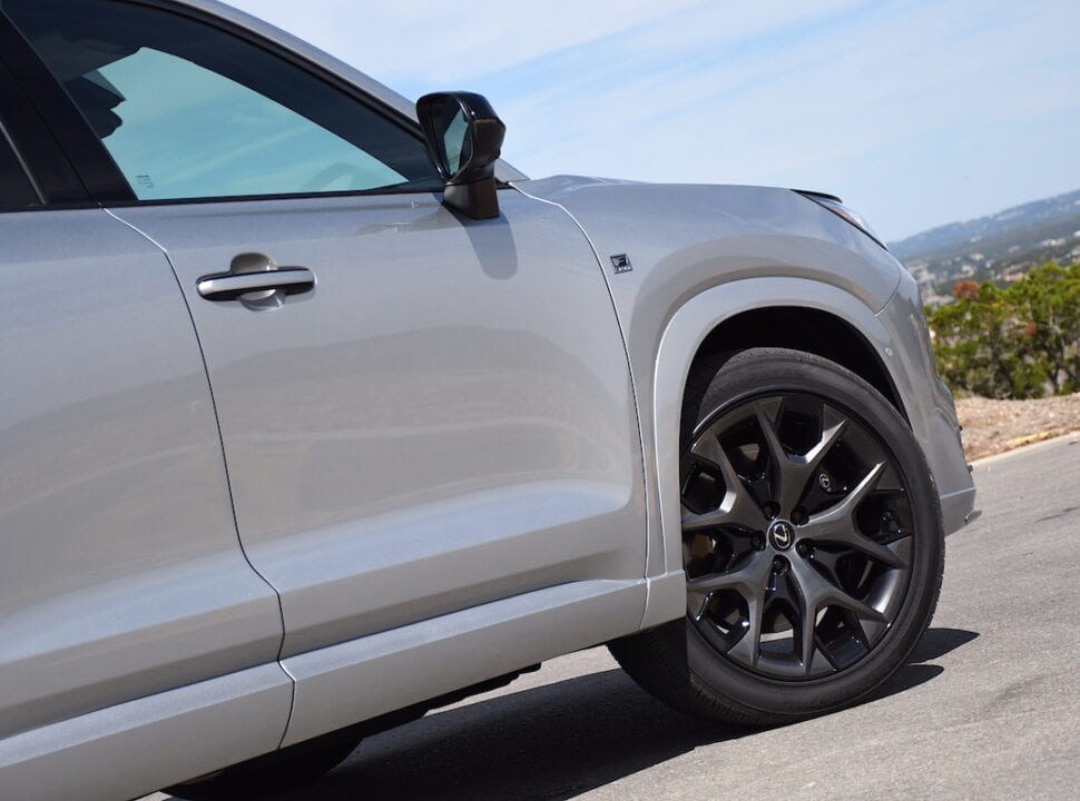 2024 Lexus TX F Sport wheels in black up close