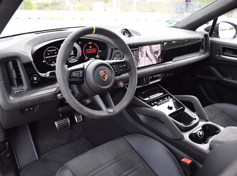 2024 Porsche Cayenne Turbo E Hybrid interior front cabin view from driver side