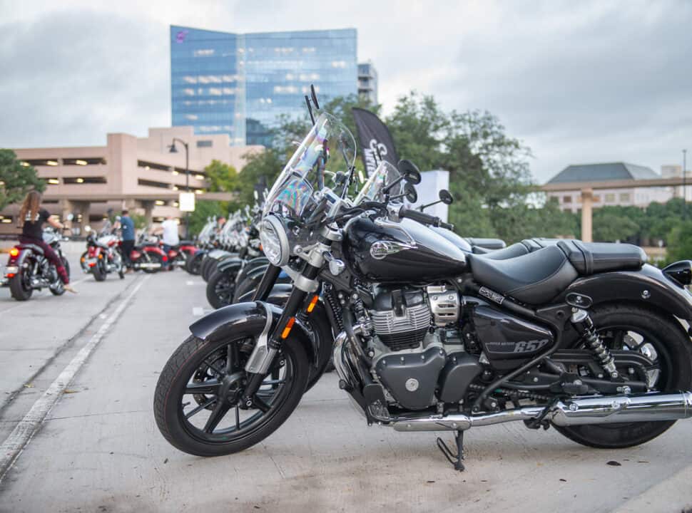 2023 Royal Enfield Super Meteor 650 in black