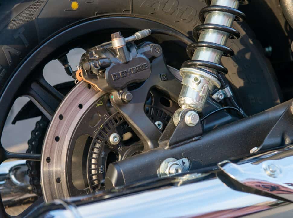 2023 Royal Enfield Super Meteor 650 brakes