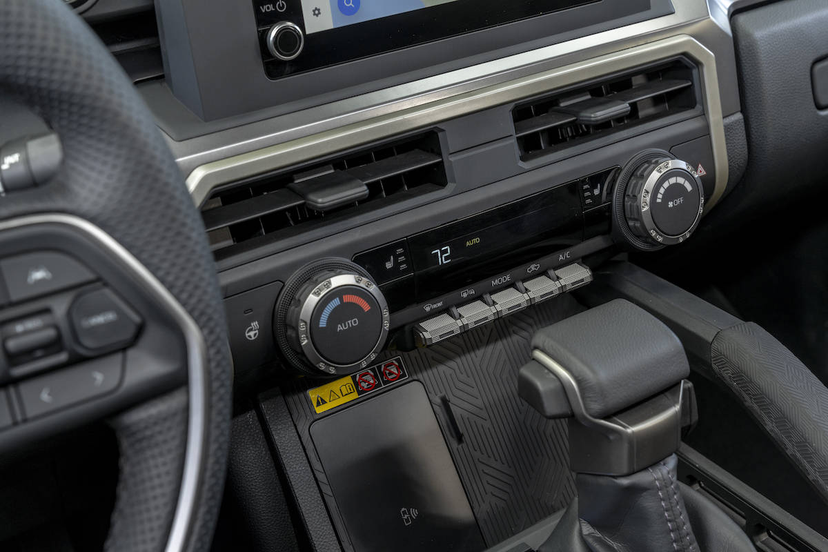2024 Toyota Tacoma SR5 interior hvac controls