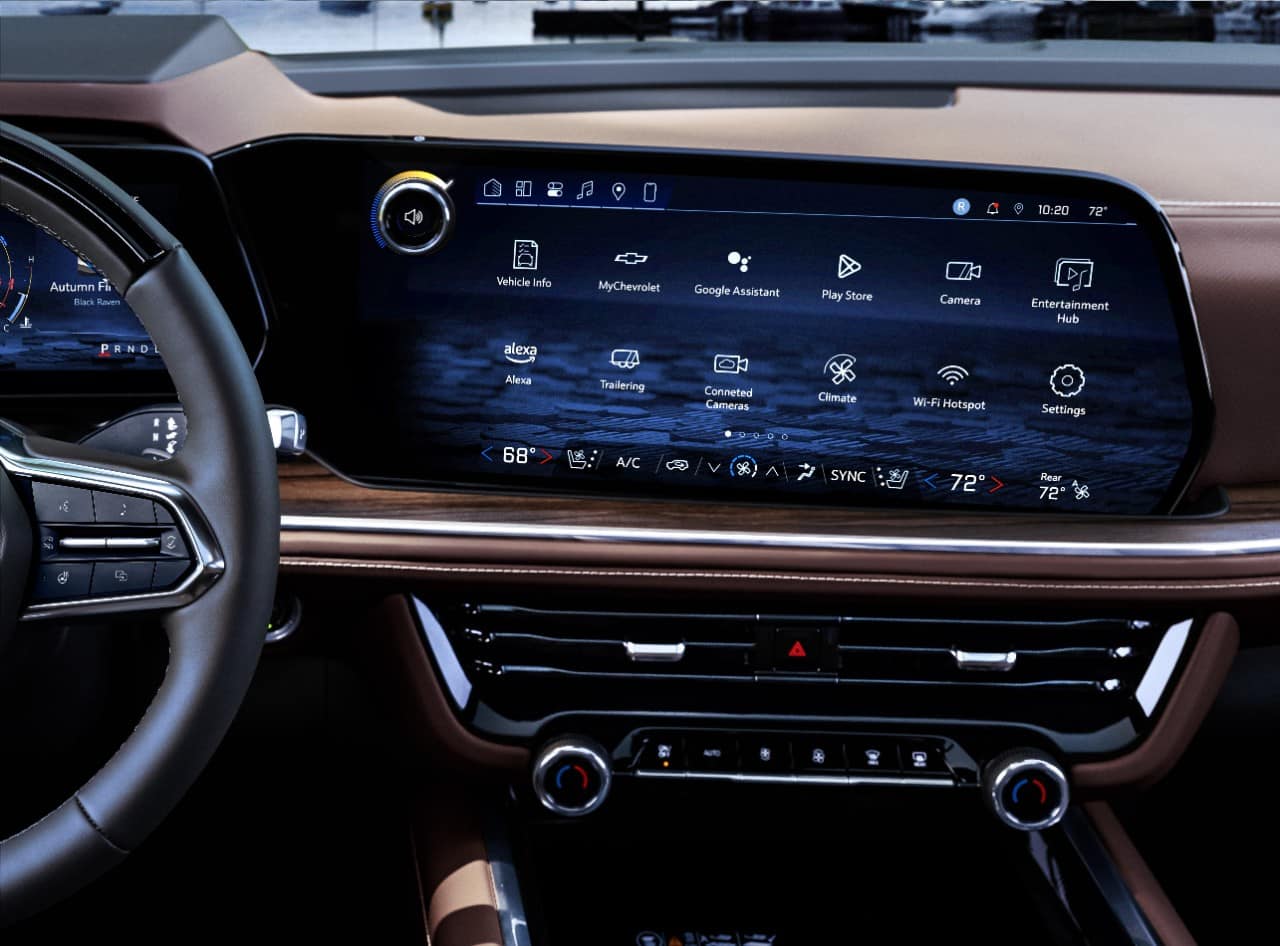 New, standard, best-in-class 17.7-inch-diagonal central touchscreen. Shown in 2025 Suburban High Country.