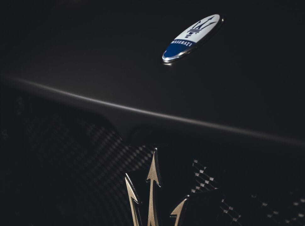 Maserati MC20 Notte Edition trident logo on front grill