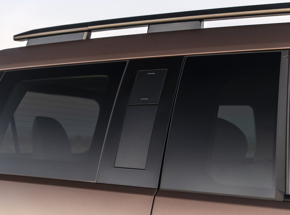 2024 Hyundai Santa Fe Calligraphy b pillar and roof rail