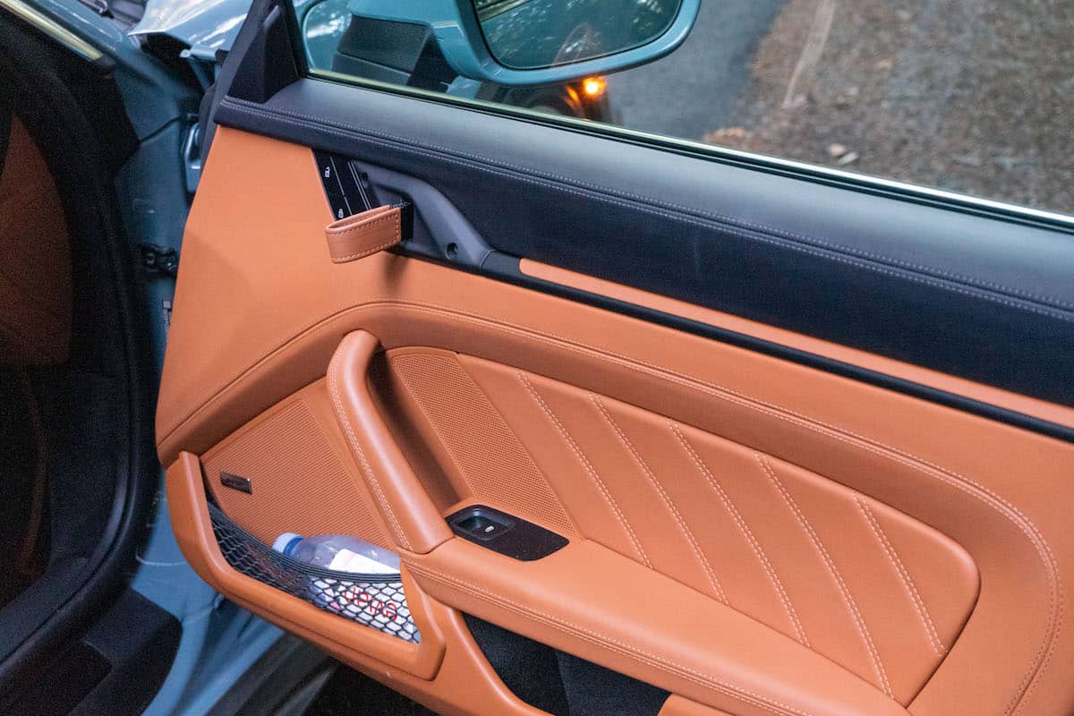 2024 Porsche 911 S/T interior door