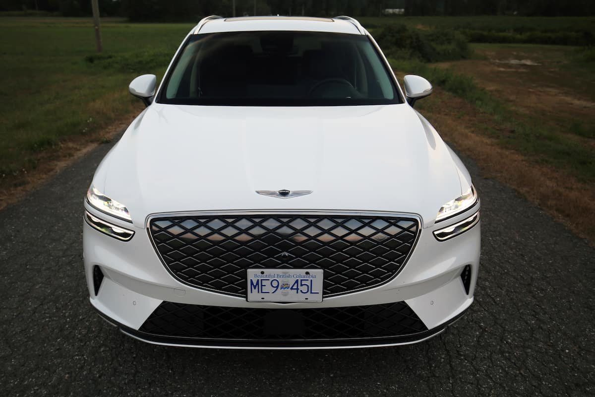 2023 Genesis Electrified GV70 Prestige AWD front head on view