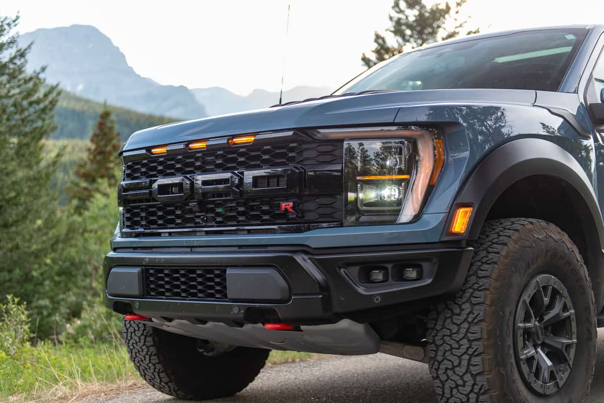 2023 Ford F-150 Raptor R front grill