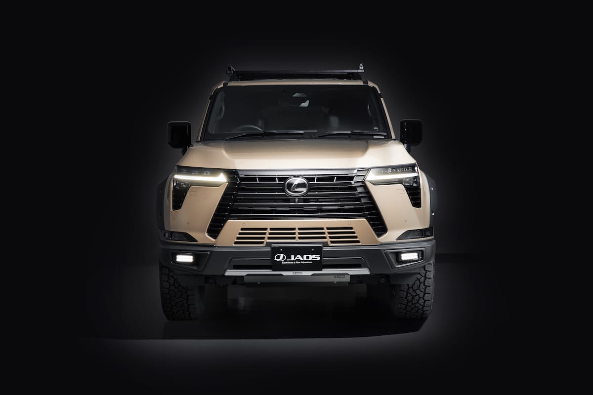 Lexus GX 550 OVERTRAIL JAOS Concept front head on studio shot