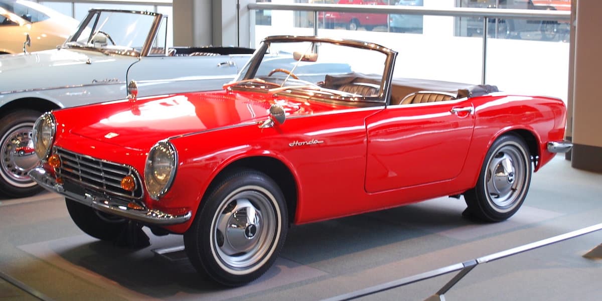 red-1963-Honda-S500 front view parked in showroom