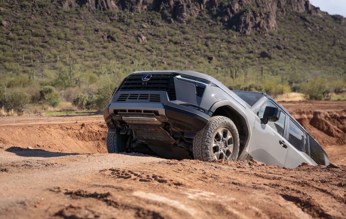 2024 Lexus GX 550 Overtrail off roading out of a deep hole