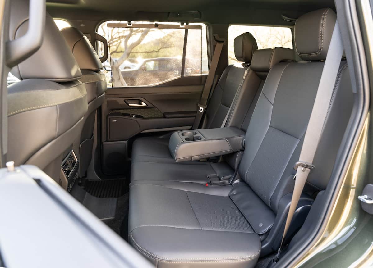 2024 Lexus GX 550 Overtrail 2nd row