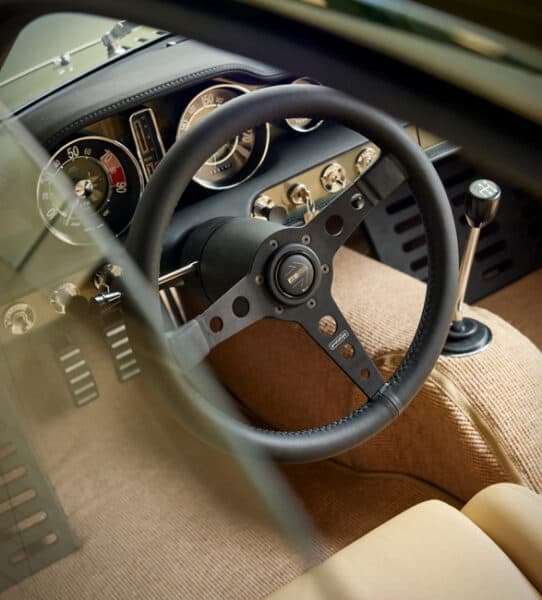 Volvo P1800 Cyan Restomod interior