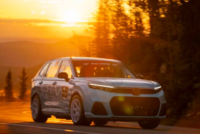 2025 Pikes Peak Honda CR-V Fuel Cell