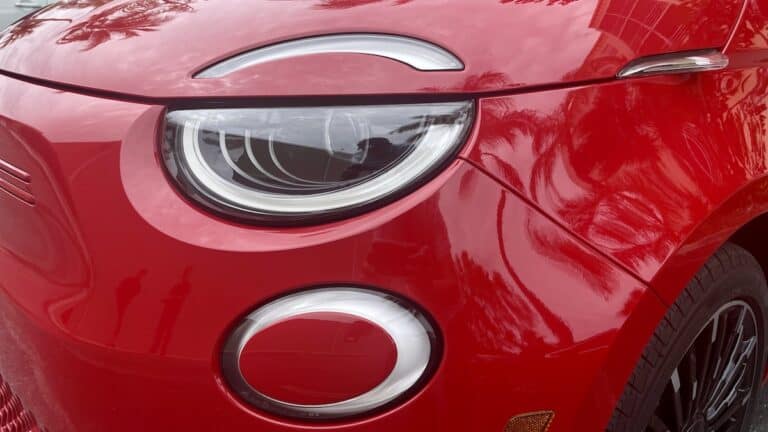 2024 Fiat 500e RED headlight