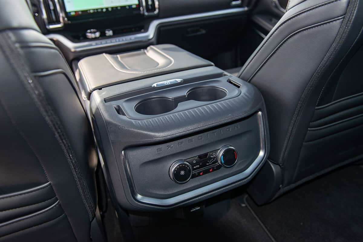 Preproduction 2025 Ford Expedition Platinum interior