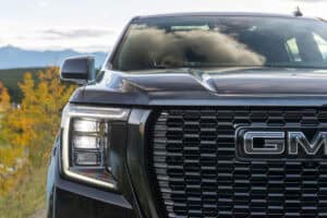 2024 GMC Yukon Denali Utlimate grill