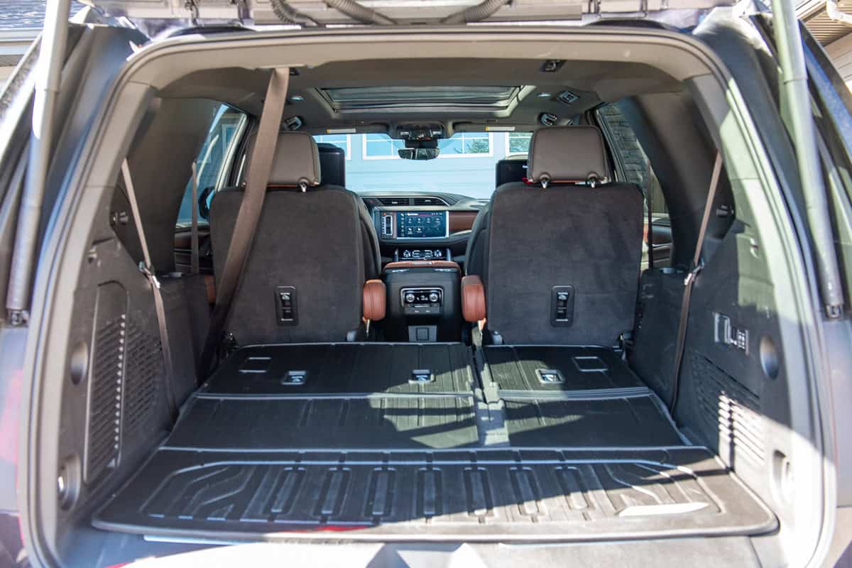 2024 GMC Yukon Denali Utlimate interior