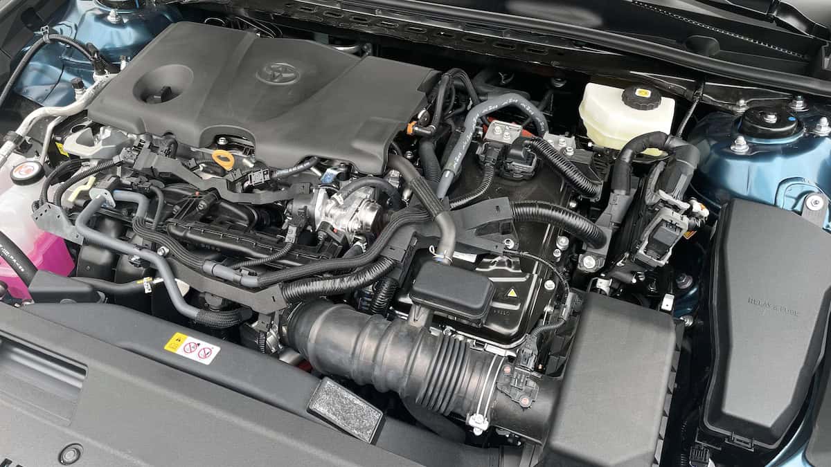 2025 Toyota Camry Hybrid XSE AWD Review: Missing V6 Punch