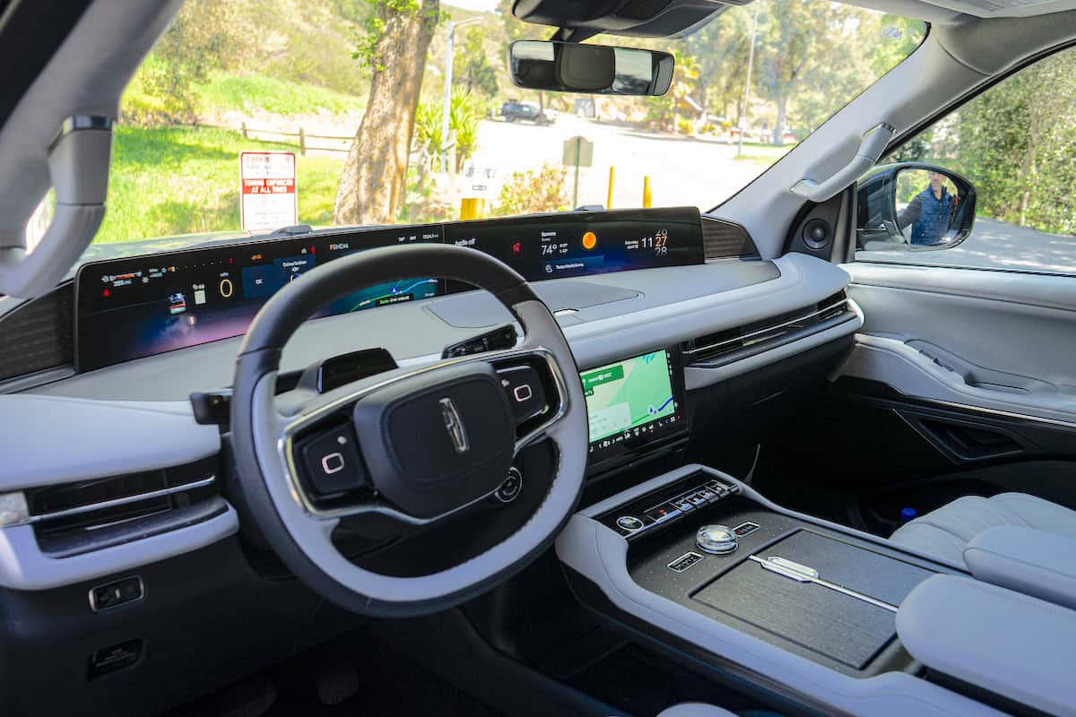 2026 Lincoln Navigator Black Label interior front