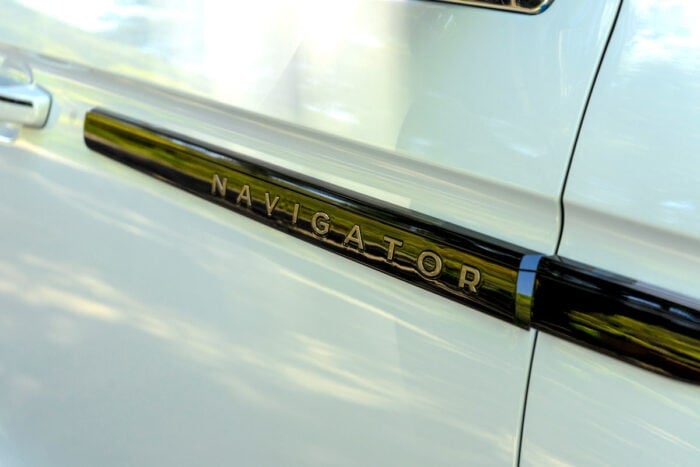 2026 Lincoln Navigator Black Label logo on side
