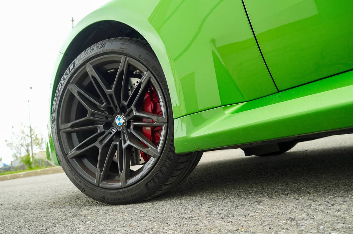 2025 bmw m2 wheel with red brakes