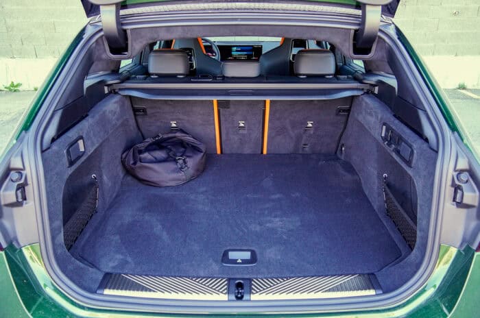 2025 BMW M5 Touring trunk space