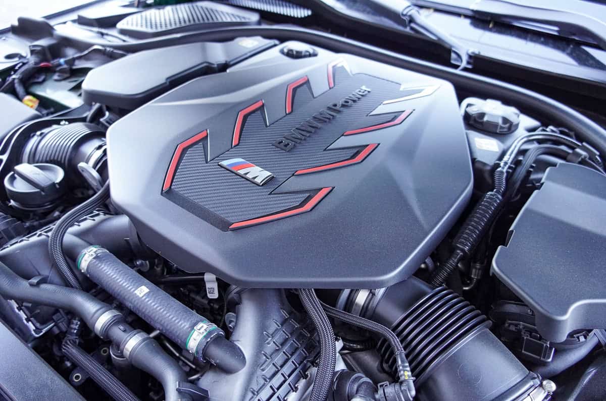 2025 BMW M5 Touring engine