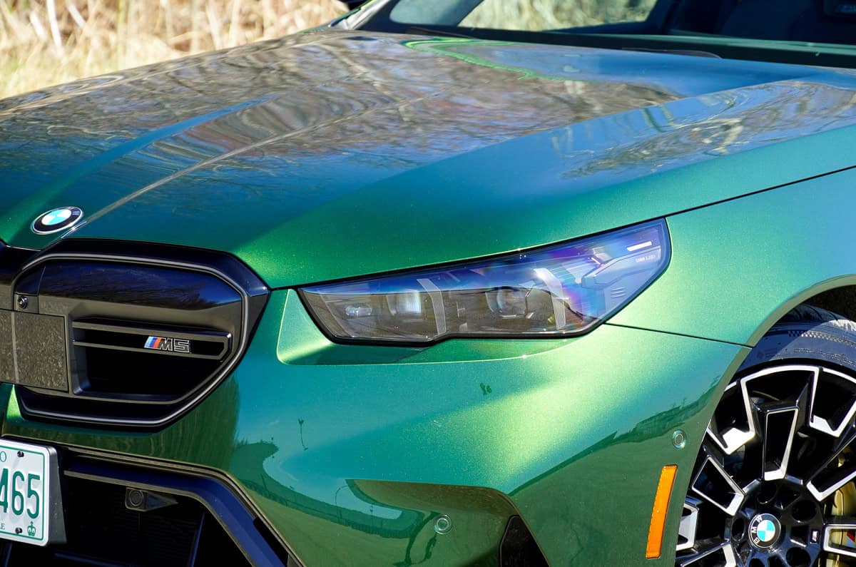 2025 BMW M5 Touring headlight