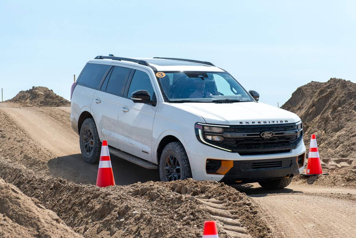2025 Ford Expedition Tremor front