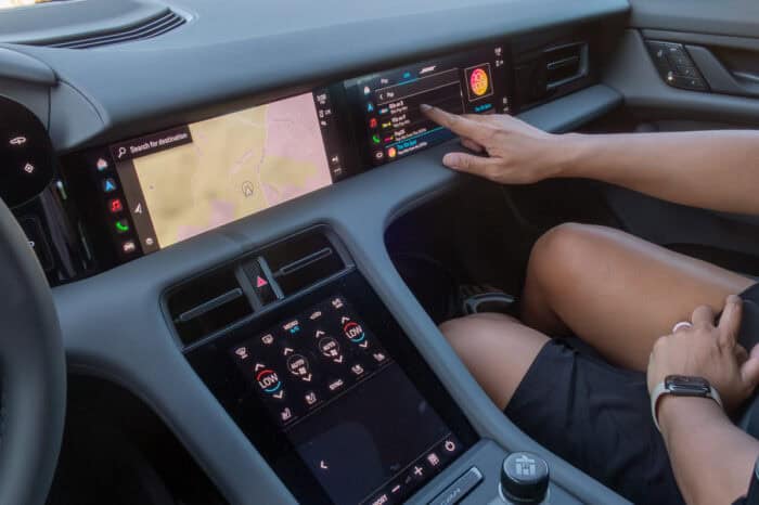 2023 Porsche Taycan 4S Cross Turismo driver screen