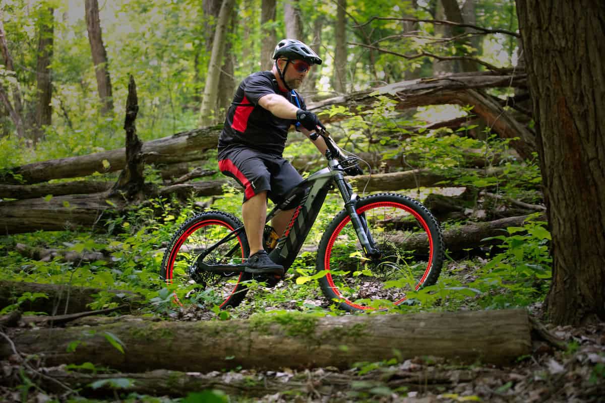 New Audi electric mountain bike 2.0 powered by Fantic with rider