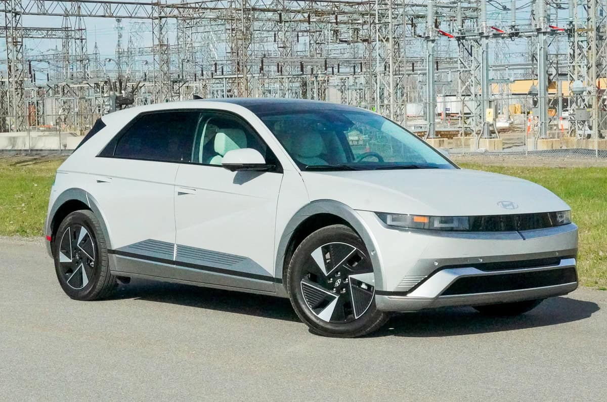 2025 Hyundai Ioniq 5 front