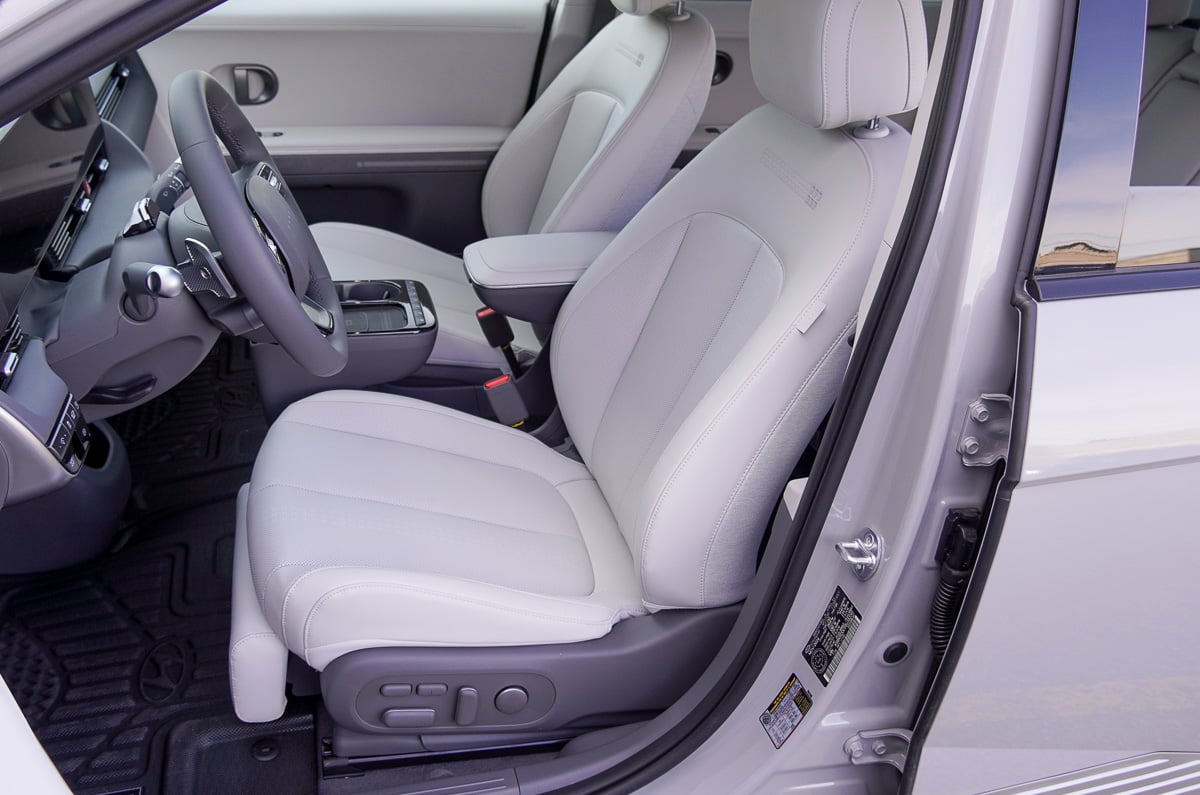 2025 Hyundai Ioniq 5 seats