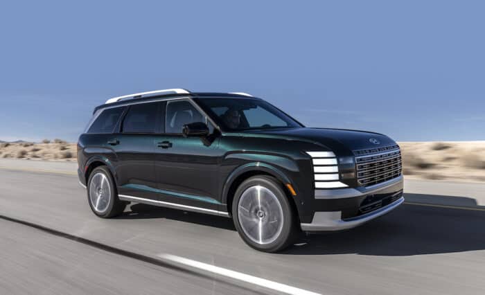 2026 Hyundai Palisade Hybrid Calligraphy driving front