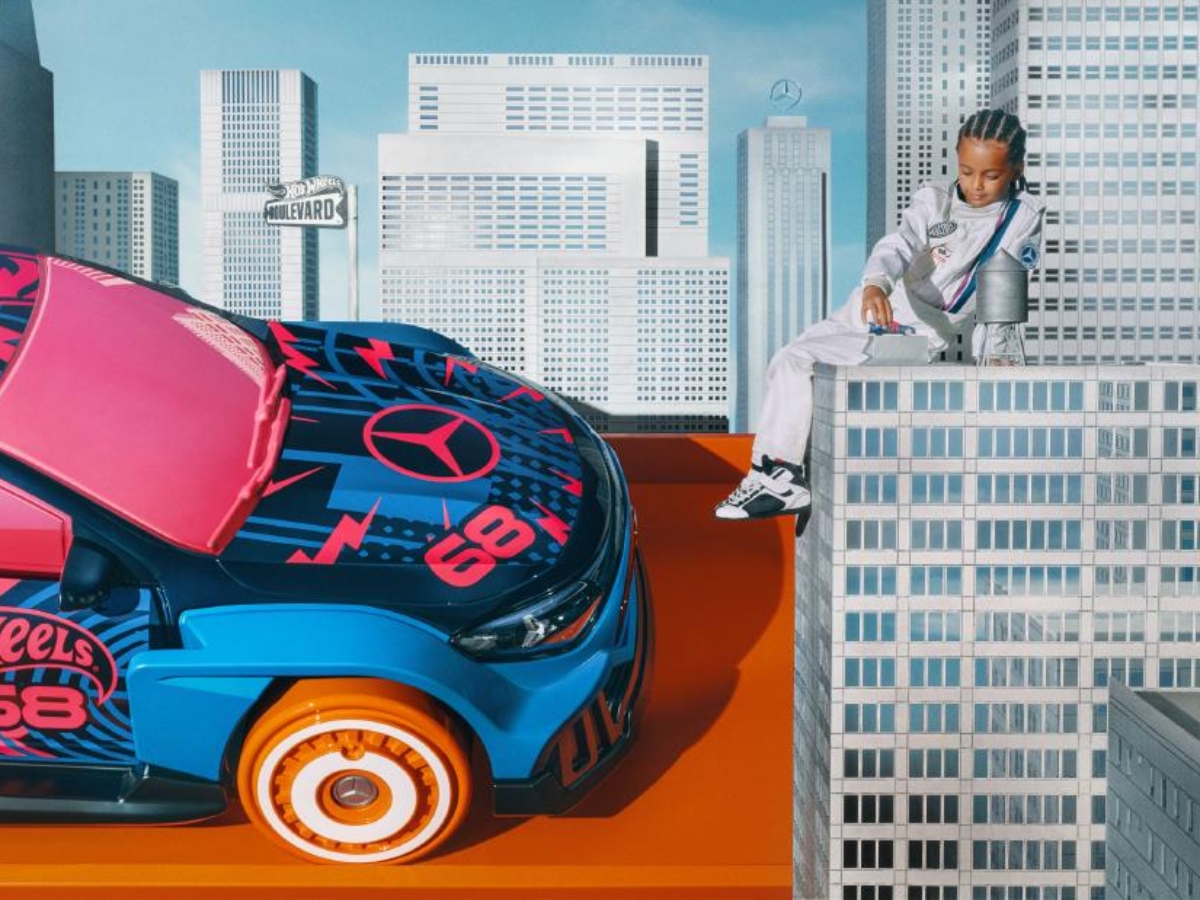 Hot Wheels transforms the new CLA into an oversized toy car 3