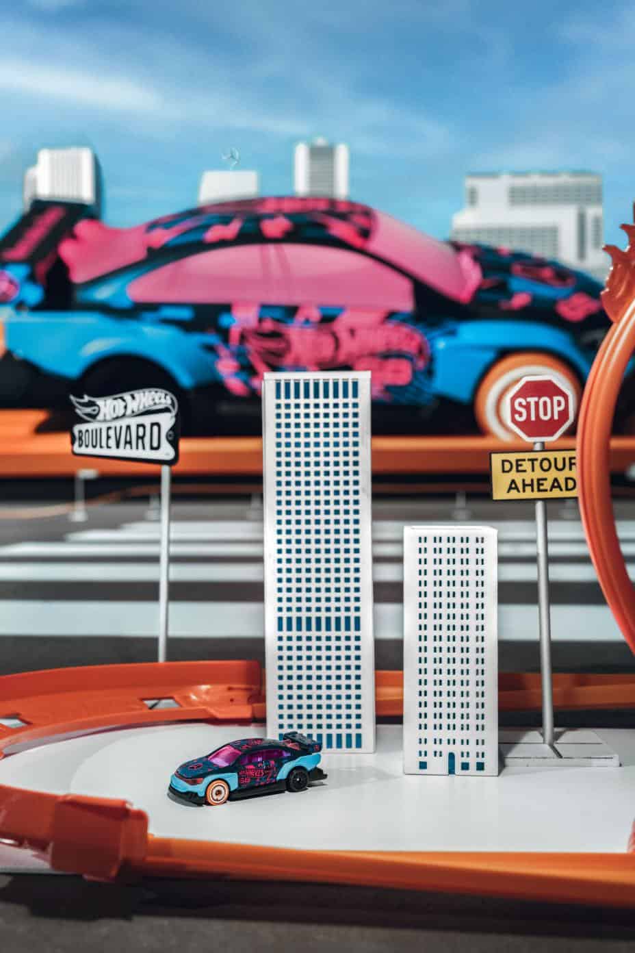 Hot Wheels transforms the new CLA into an oversized toy car 6