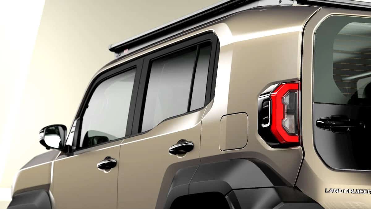 Land Cruiser FJ exterior rear detail