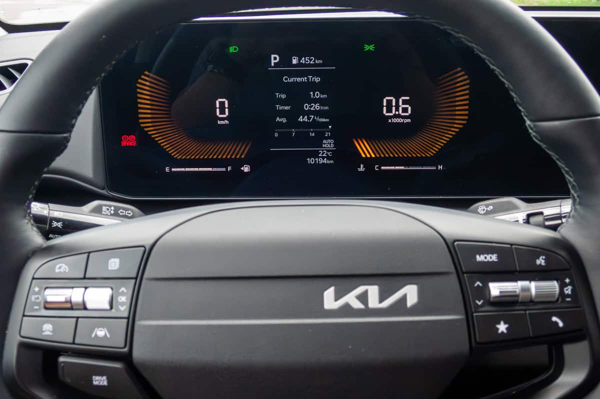 2025 Kia K4 digital gauge cluster