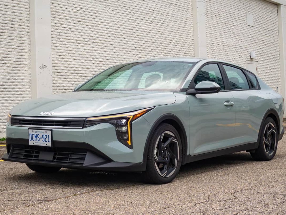 2025 Kia K4 front