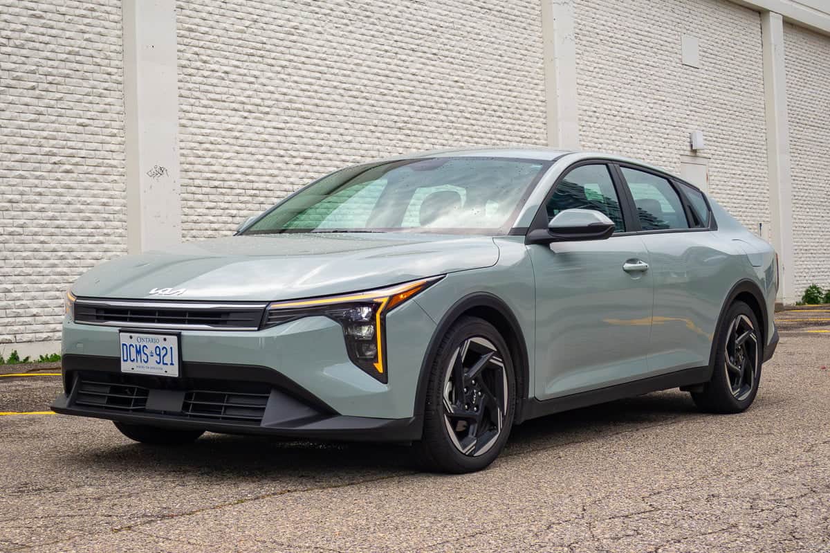 2025 Kia K4 front