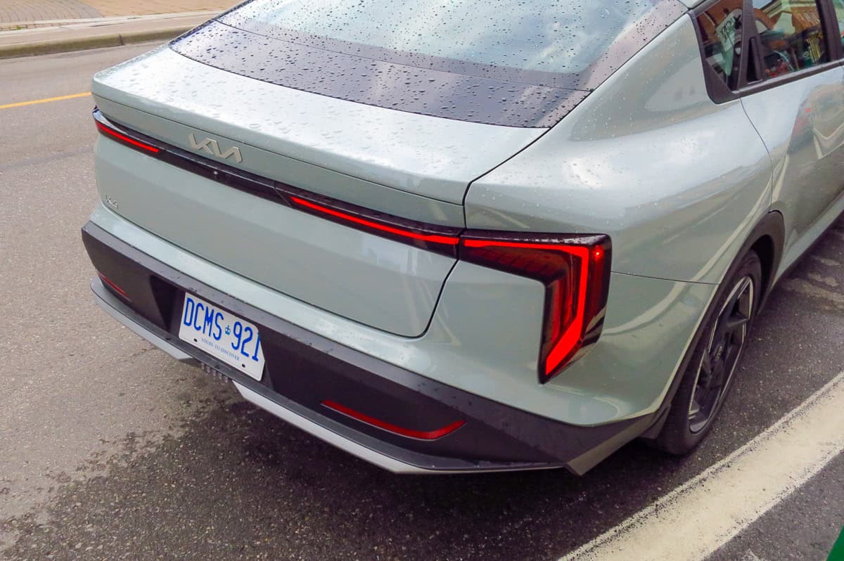 2025 Kia K4 rear