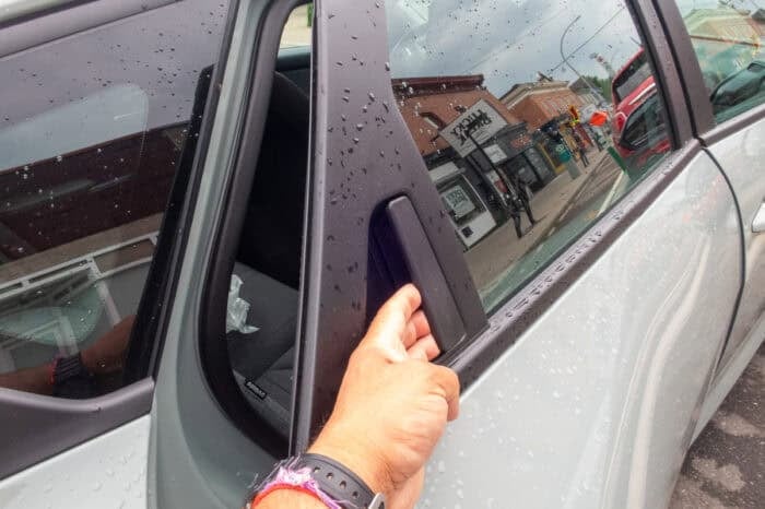 2025 Kia K4 hidden door handle