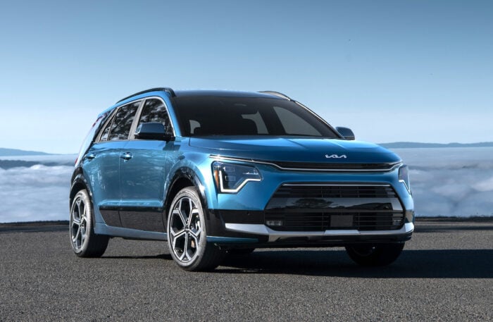 2025 Niro PHEV front view parked on road
